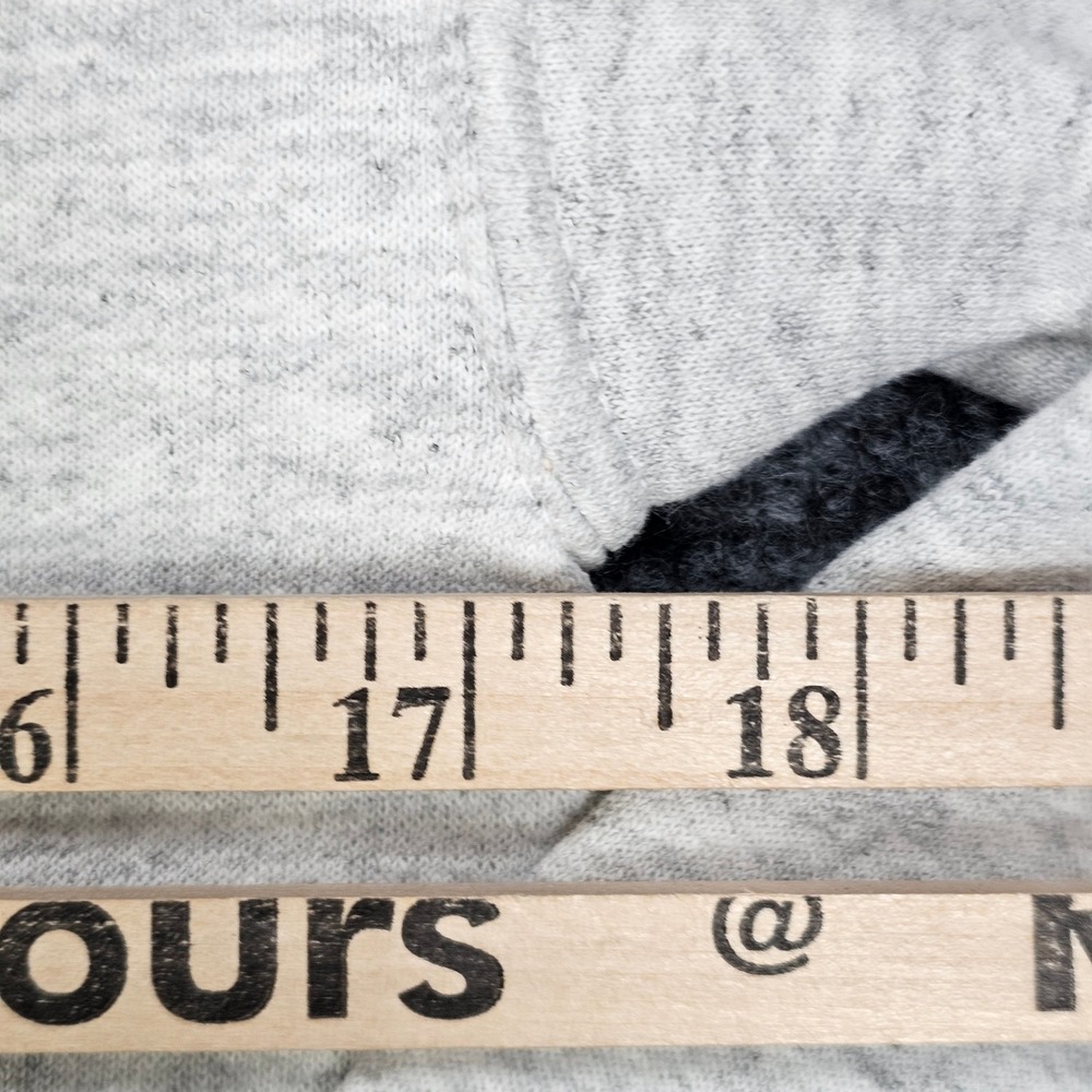 Taylor Swift 1989 Spotify Fans First Crewneck Sweatshirt Womens XS Tracklist - Picture 6 of 7